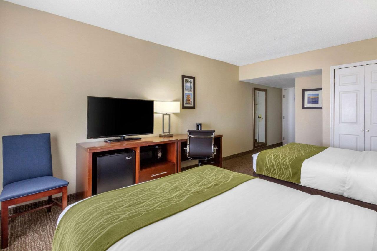 Double Room with Two Double Beds - Non-Smoking at Comfort Inn St Petersburg North