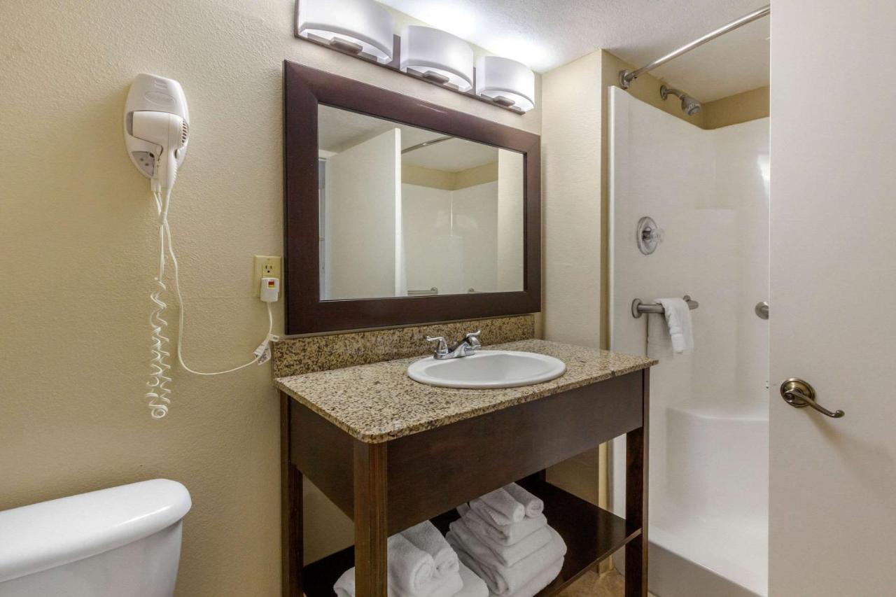 Junior Suite with Two Double Beds and Sofa Bed - Non-Smoking at Comfort Inn St Petersburg North