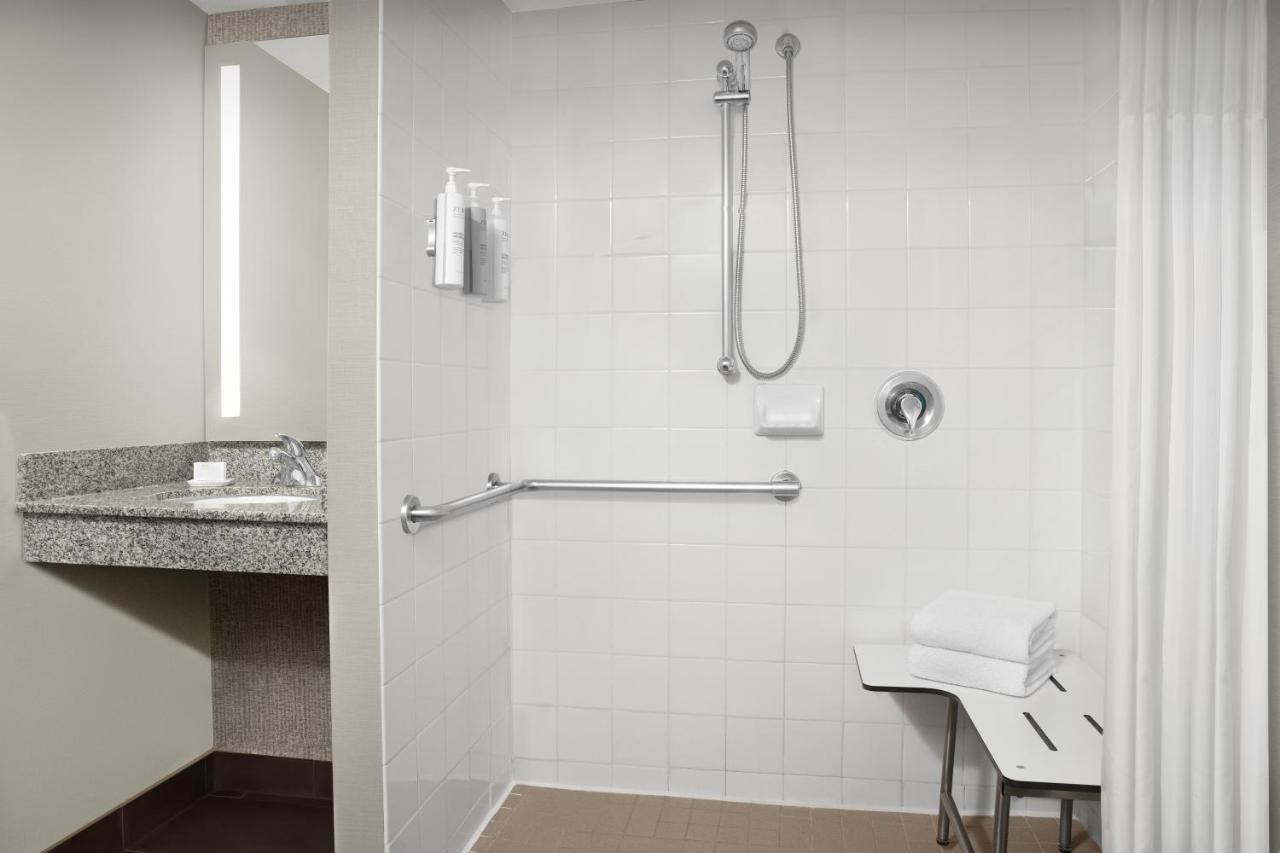King Room - Disability Access at Hilton Garden Inn Hoffman Estates