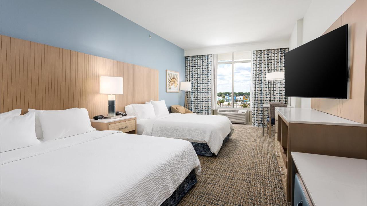 Deluxe Queen Room with Two Queen Beds - Disability Access Hearing Impaired-Accessible at Holiday Inn Resort Fort Walton Beach by IHG