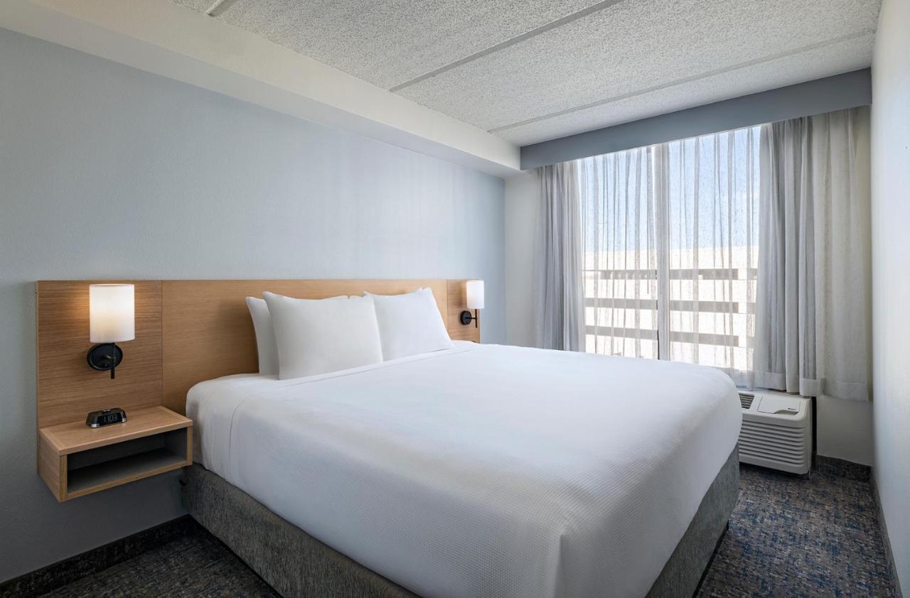 High Floor King, Sofabed at Hyatt Place Austin The Domain Area