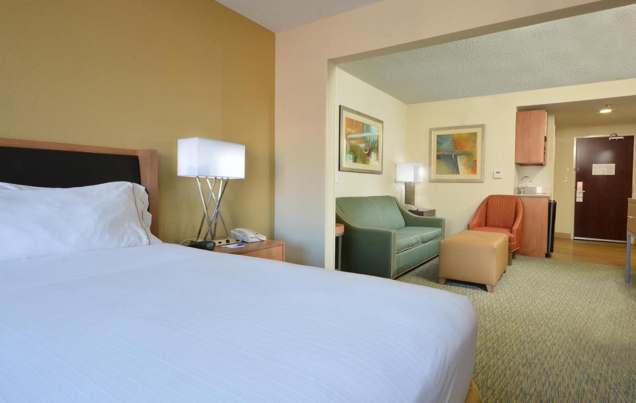| Holiday Inn Express Hotel & Suites High Point South, an IHG Hotel