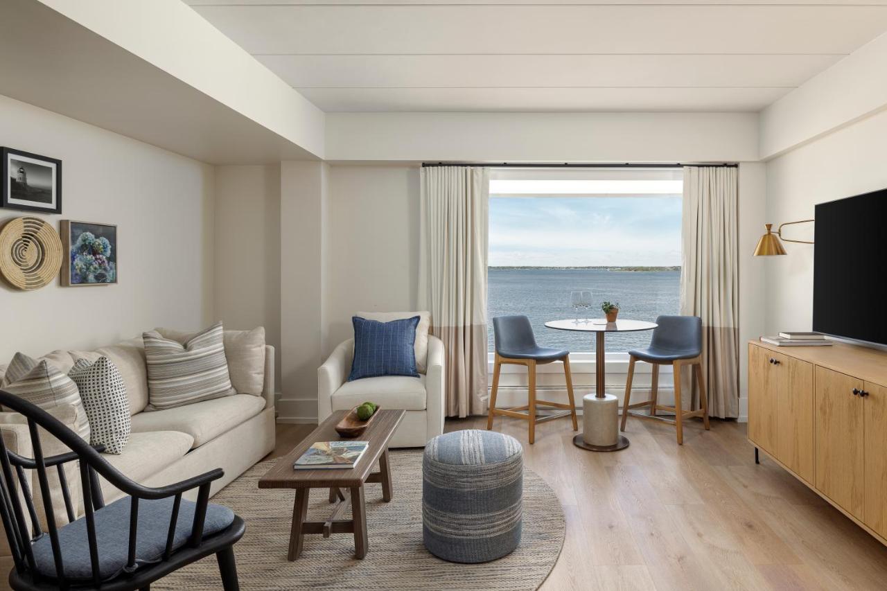 | Newport Harbor Island Resort
