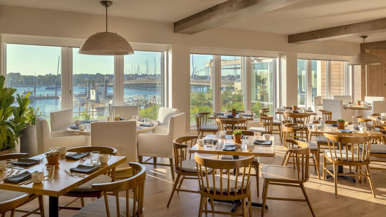 | Newport Harbor Island Resort