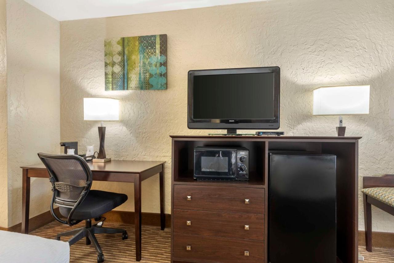 Double Room with Two Double Beds - Non-Smoking at Best Western Of Hope