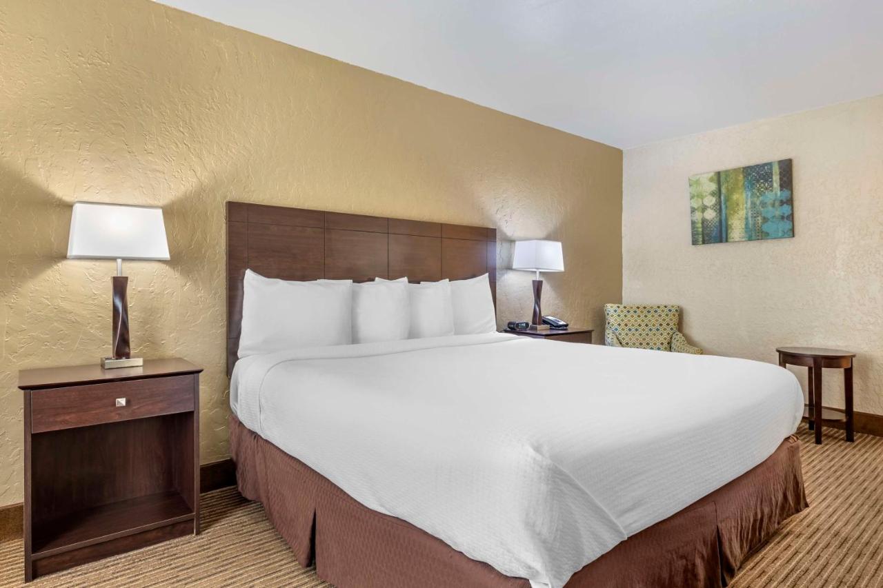 King Room - Non-Smoking at Best Western Of Hope