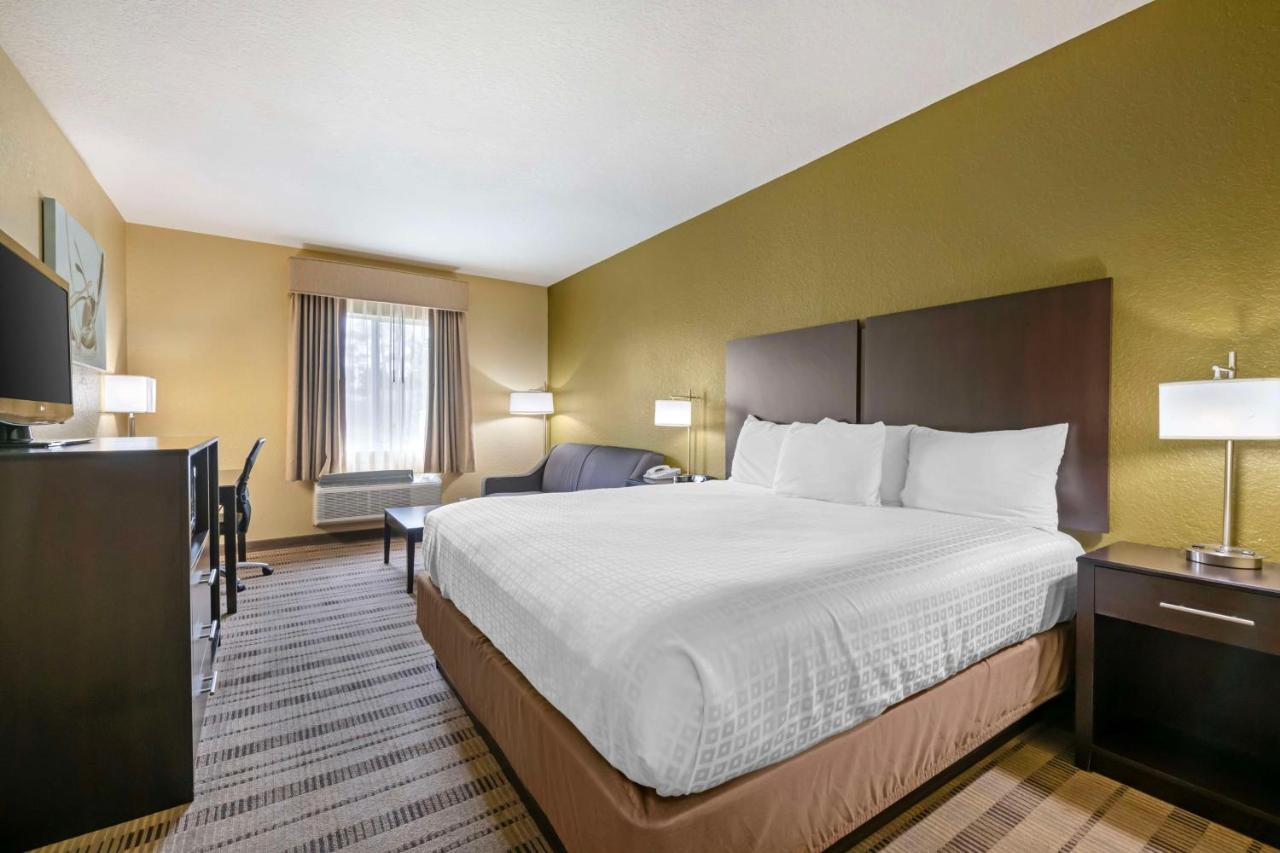 | Best Western Edgewater Inn
