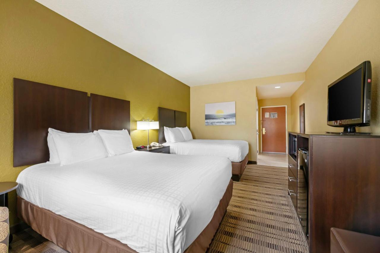 | Best Western Edgewater Inn