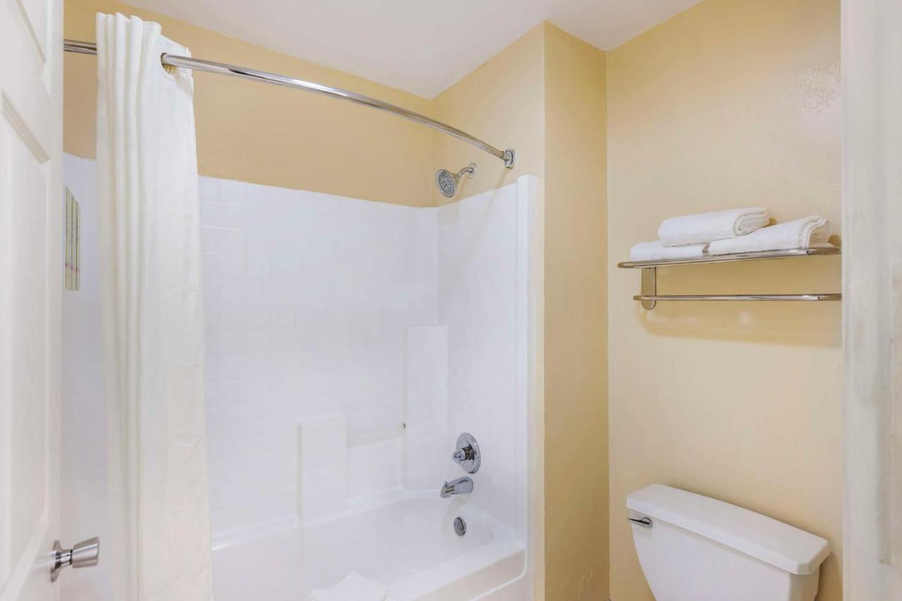 | Best Western Snyder Inn