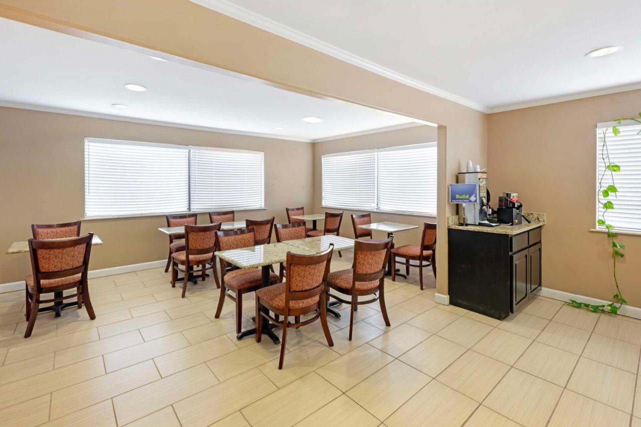 | Best Western Snyder Inn