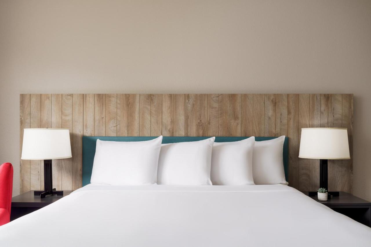 One-Bedroom King Suite - Disability Access at Country Inn & Suites by Radisson, Orlando Airport, FL