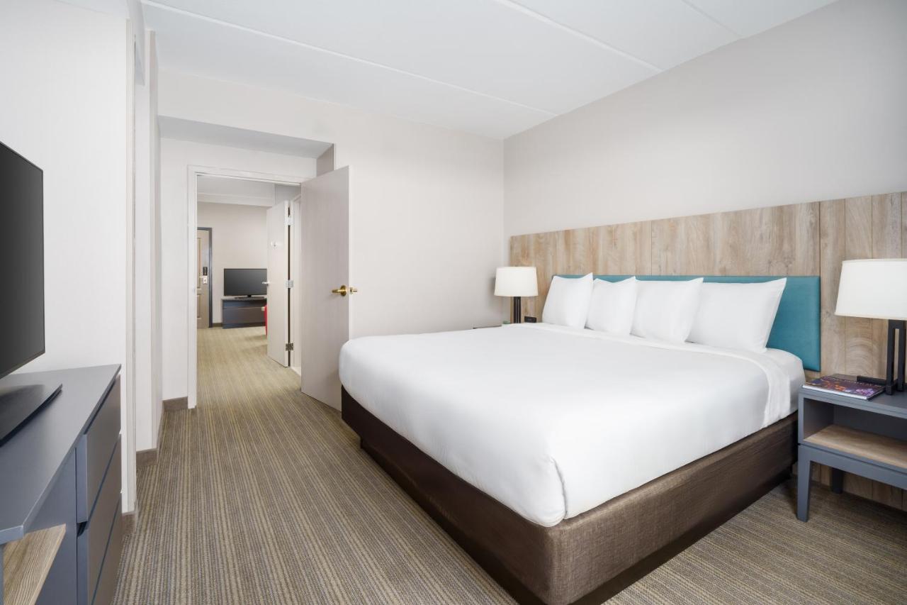 One-Bedroom King Suite - Disability Access at Country Inn & Suites by Radisson, Orlando Airport, FL