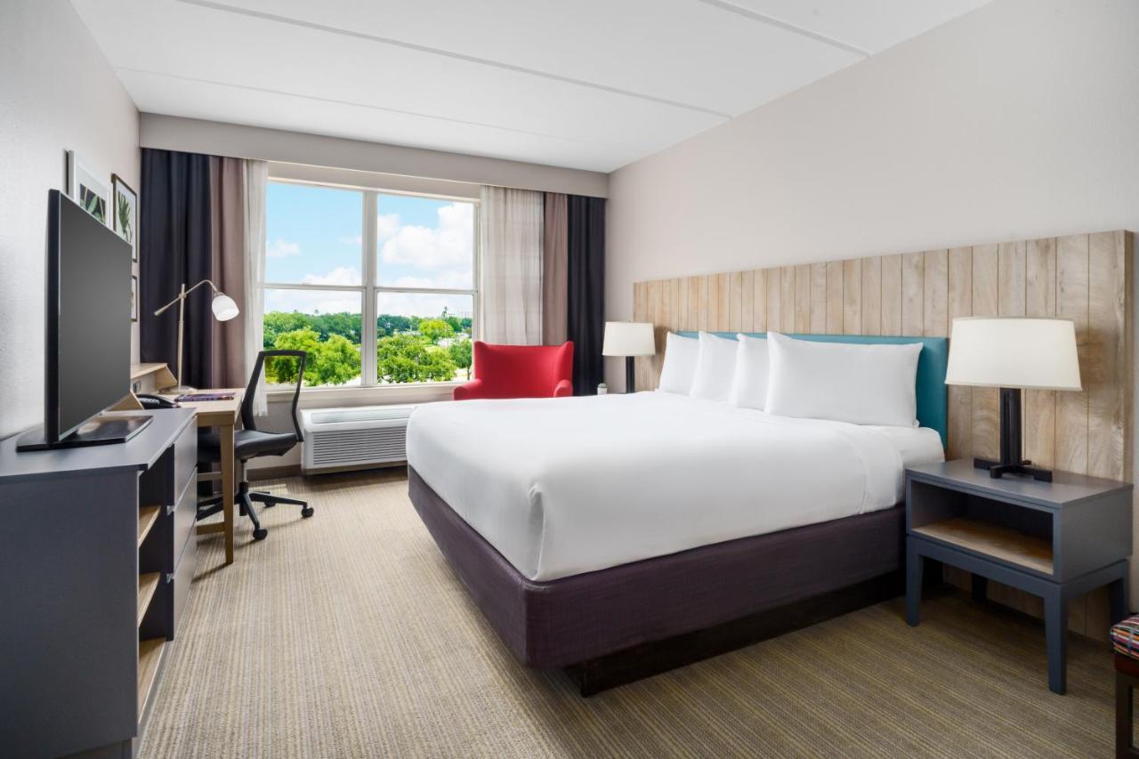 King Room - Non-Smoking at Country Inn & Suites by Radisson, Orlando Airport, FL