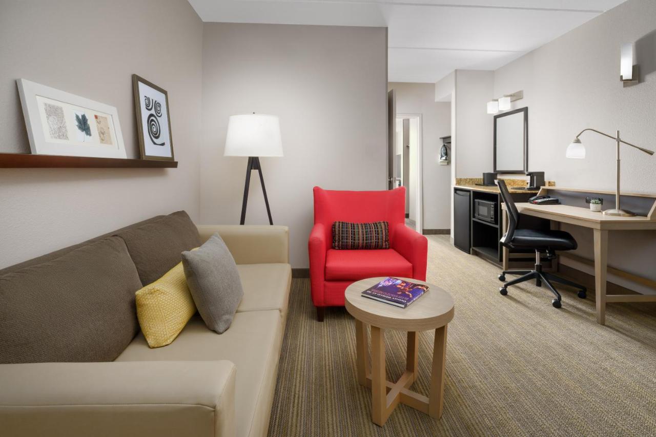 One-Bedroom King Suite - Disability Access at Country Inn & Suites by Radisson, Orlando Airport, FL