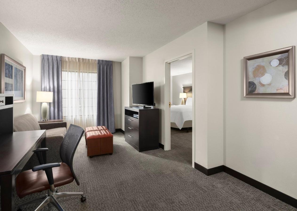 One-Bedroom King Room with Roll-in Shower - Hearing Accessible - Non-Smoking at Staybridge Suites Indianapolis-Airport by IHG