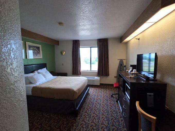  | Pleasant Stay Inn & Suites