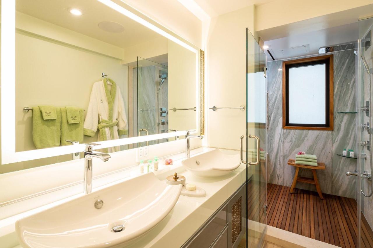 Ocean View Jade Suite - 3 Bedroom at Espacio The Jewel Of Waikiki