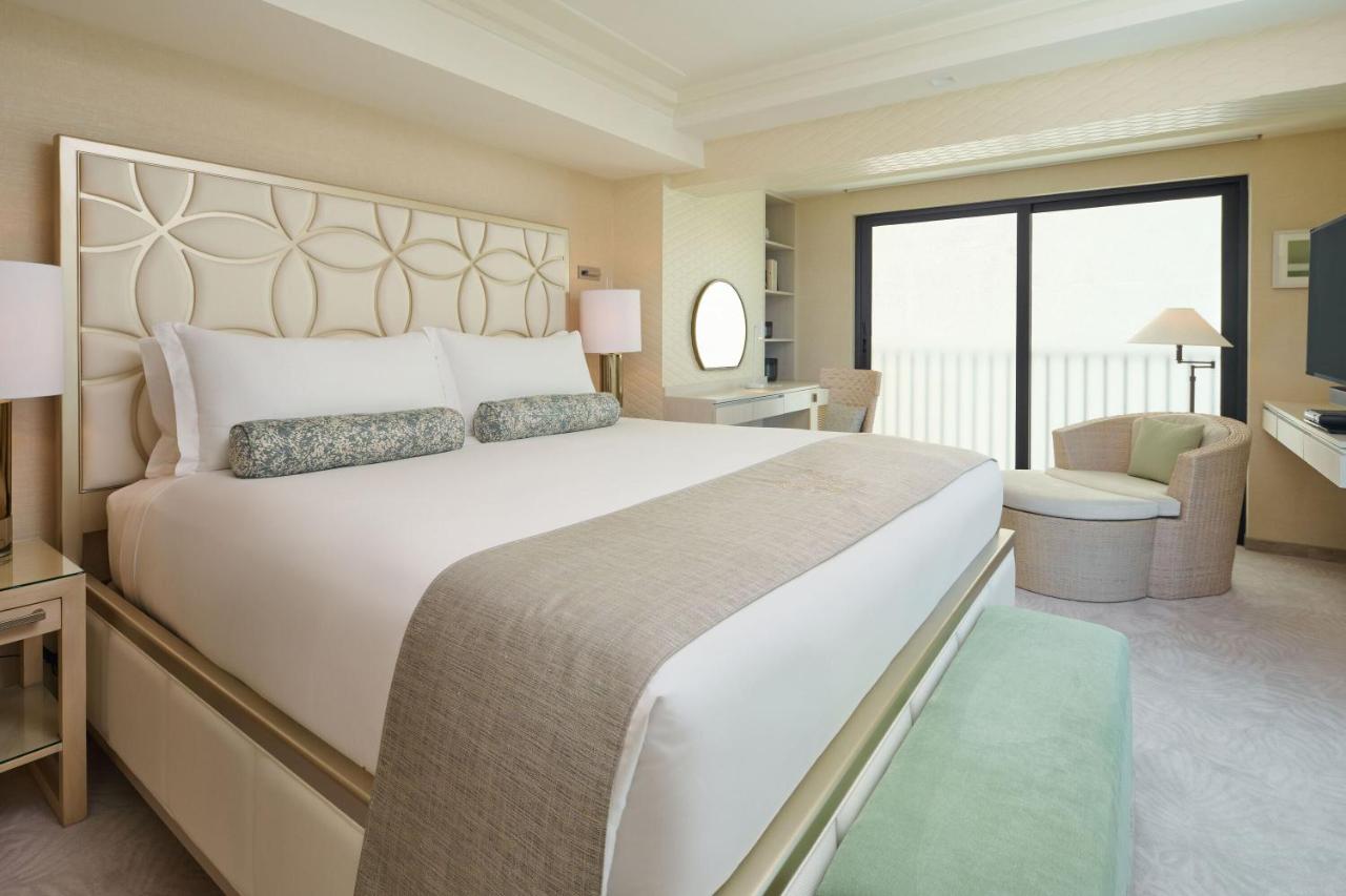 Ocean View Jade Suite - 3 Bedroom at Espacio The Jewel Of Waikiki