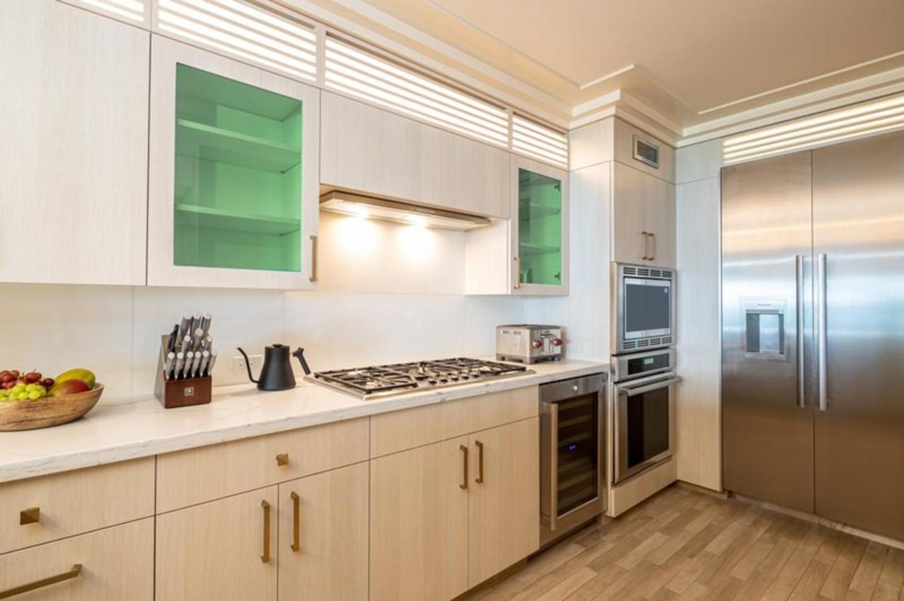 Ocean View Jade Suite - 3 Bedroom at Espacio The Jewel Of Waikiki