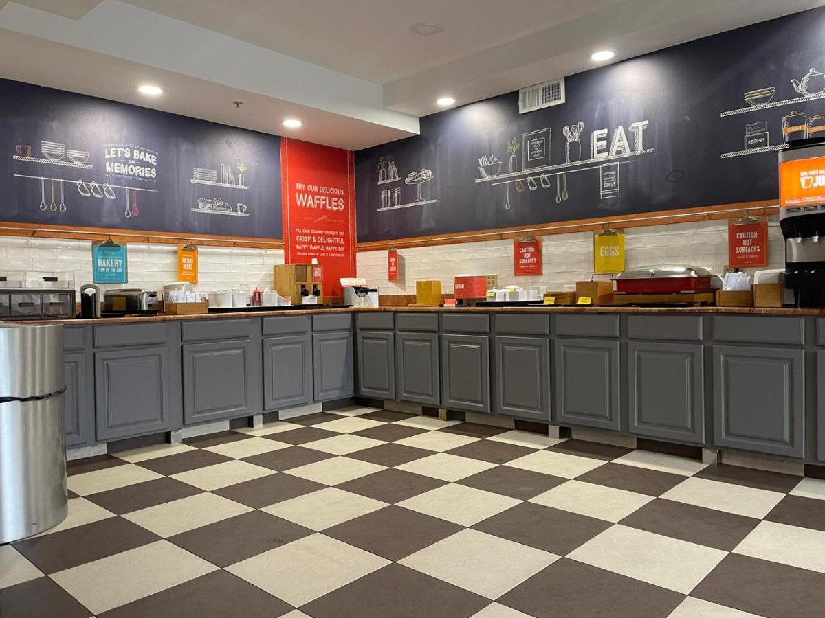 | Hampton by Hilton Brattleboro