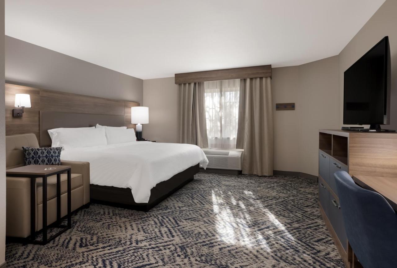| Candlewood Suites Lafayette - River Ranch, an IHG Hotel