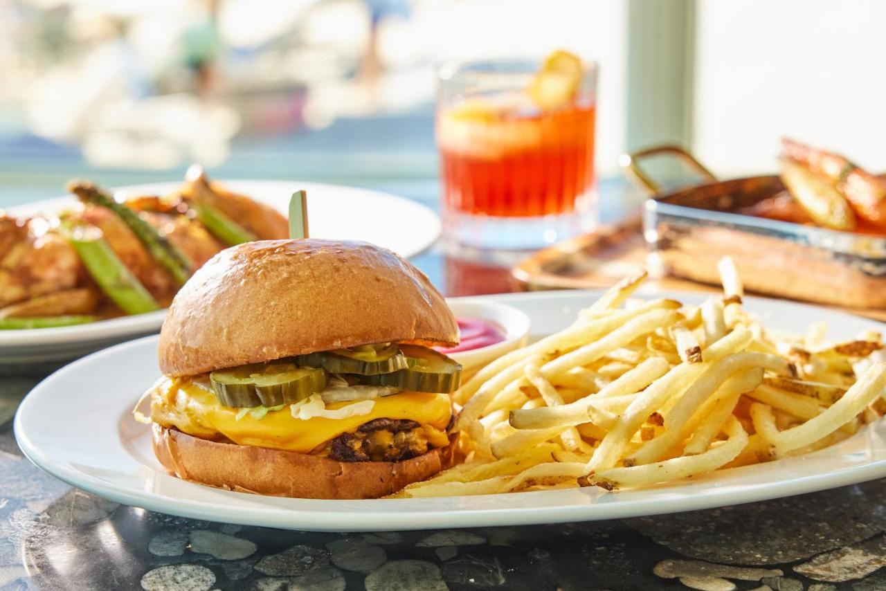 | Sea Crest Beach Hotel