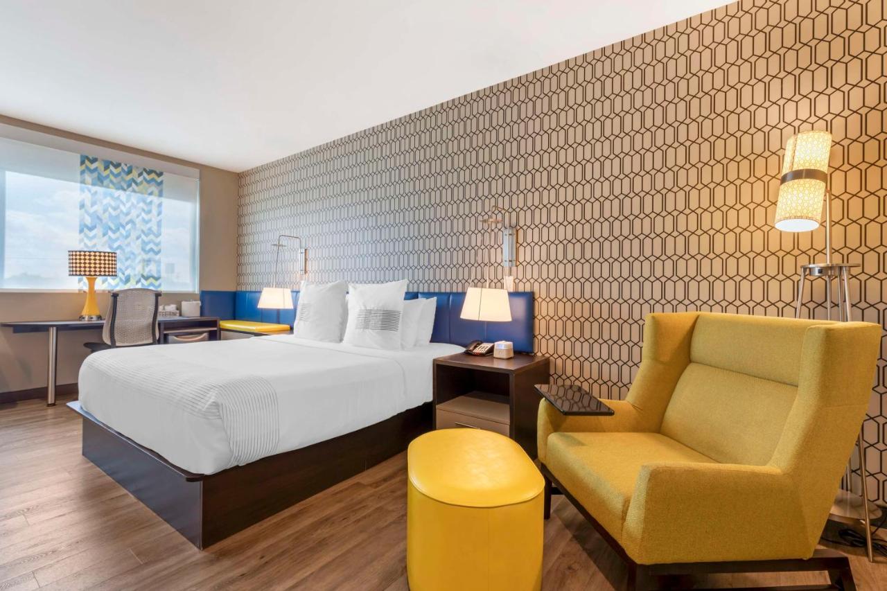 King Room - Non-Smoking at GLō Best Western Dallas South DeSoto