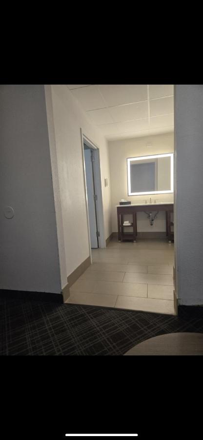 Queen Suite with Two Queen Beds - Non-Smoking at Comfort Suites Crossville
