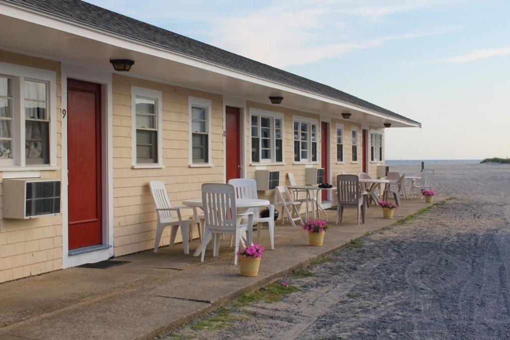| Kalmar Village & Tradewinds