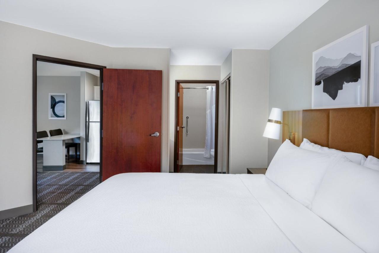 | Staybridge Suites West Des Moines, an IHG Hotel