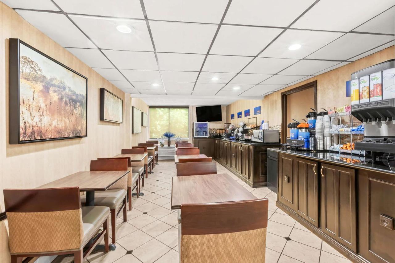 | Best Western Hazlet Inn