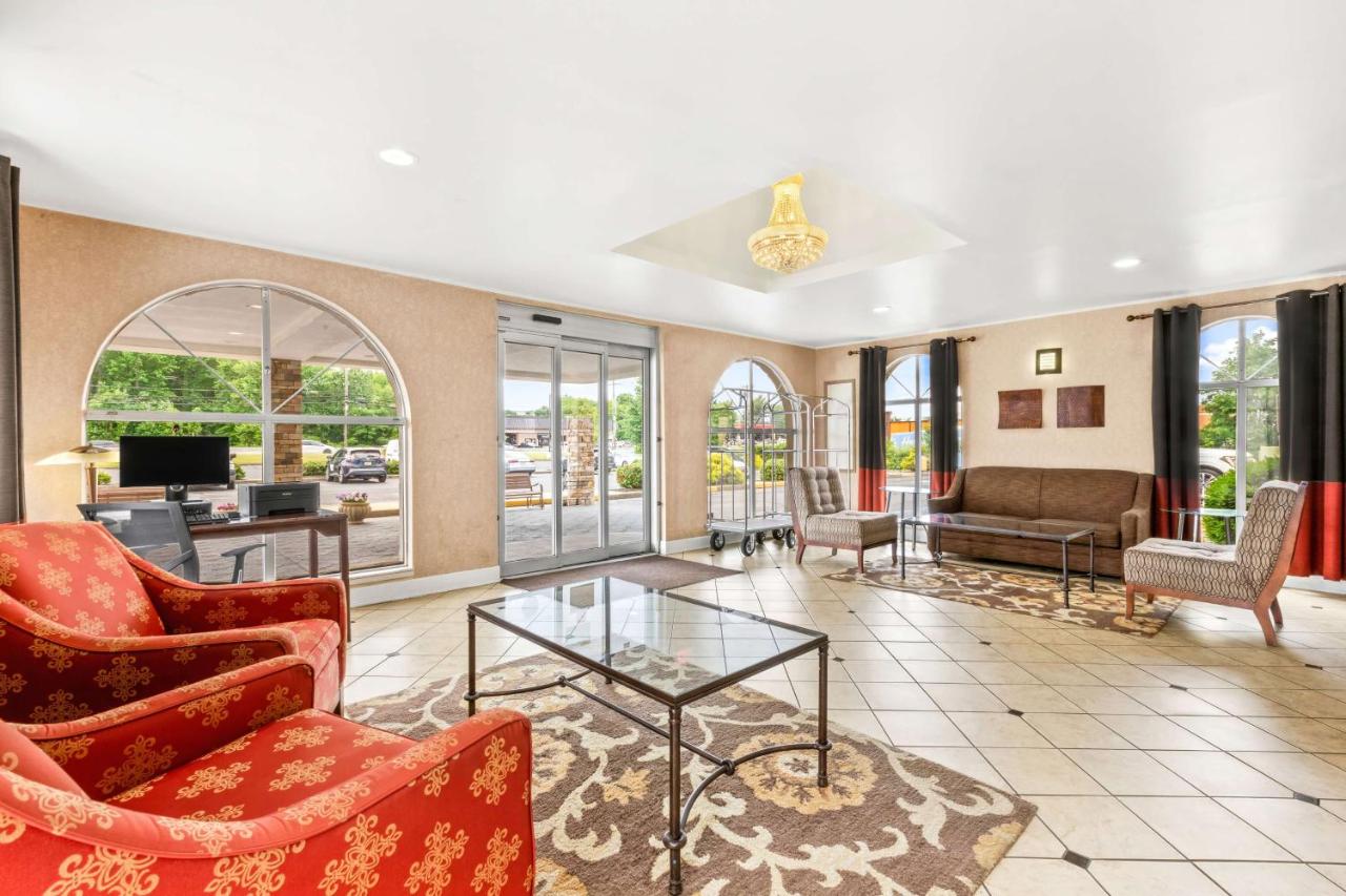| Best Western Hazlet Inn