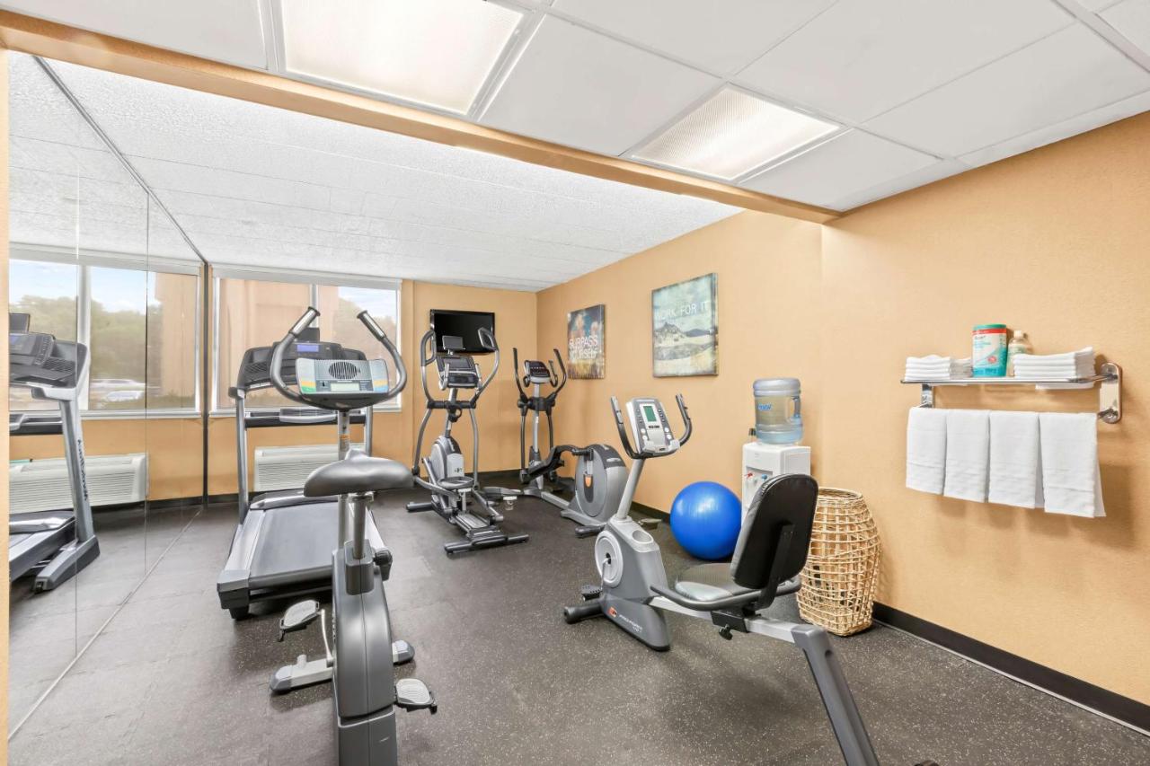 | Best Western Hazlet Inn