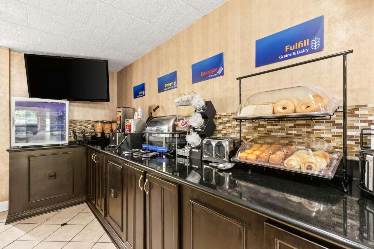 | Best Western Hazlet Inn