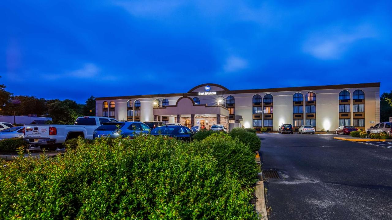 | Best Western Hazlet Inn