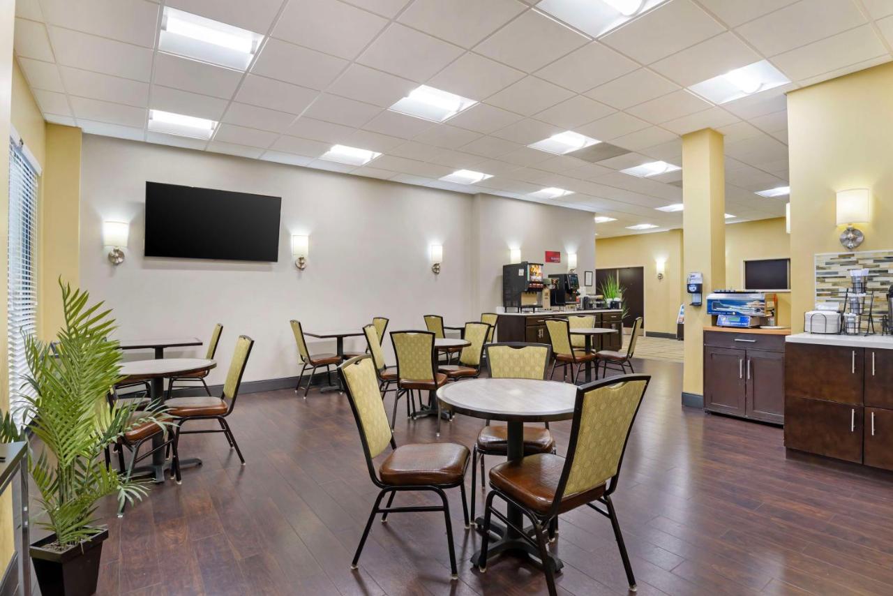 | Best Western Plus Thornburg Inn & Suites