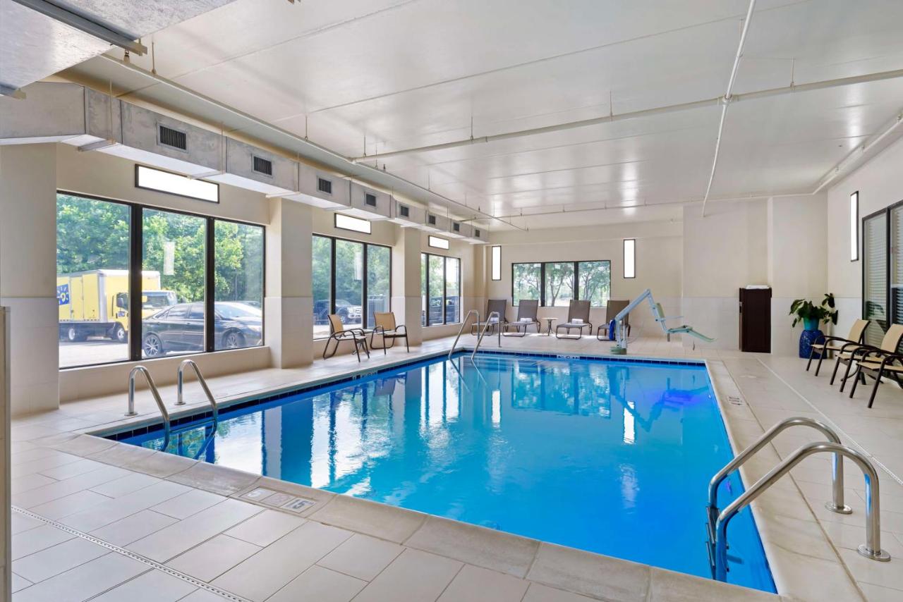 | Best Western Plus Thornburg Inn & Suites