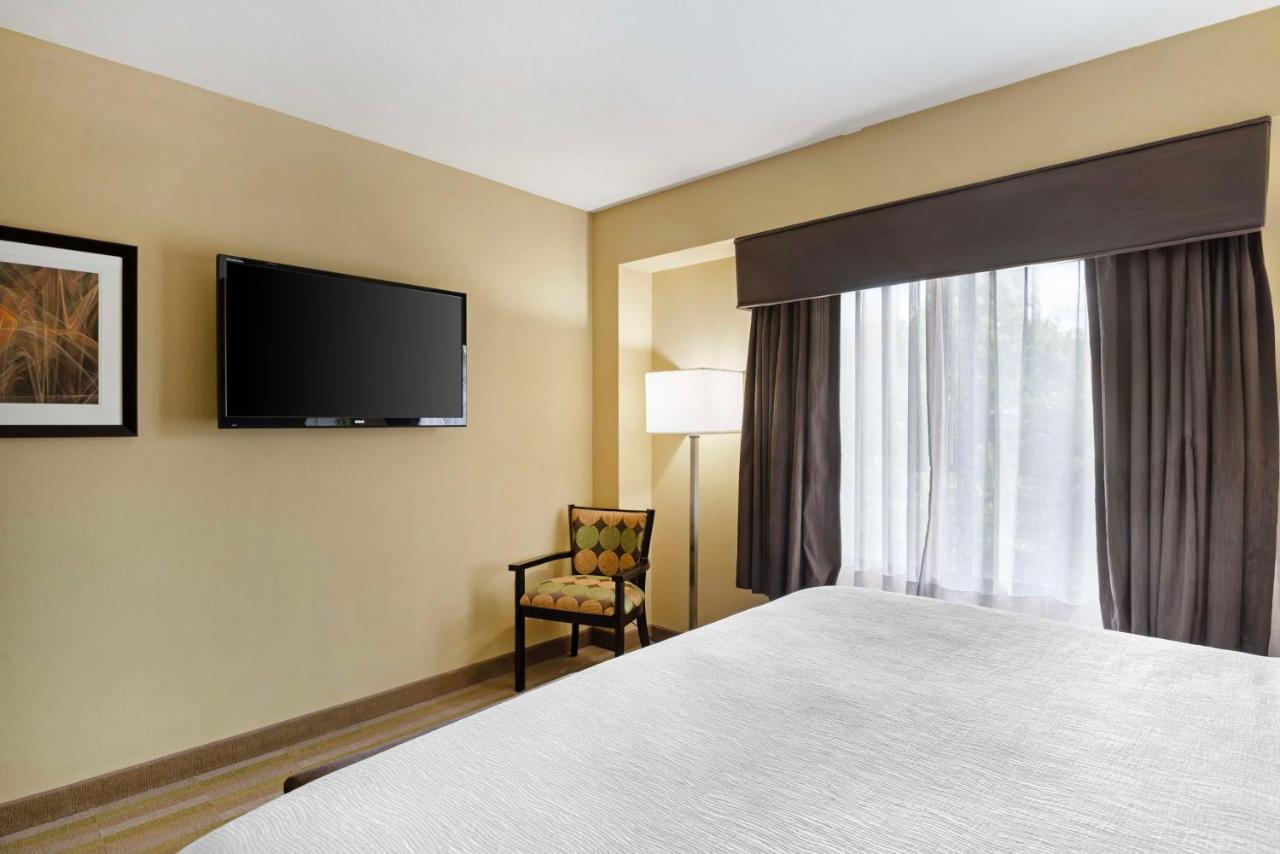 | Best Western Plus Thornburg Inn & Suites