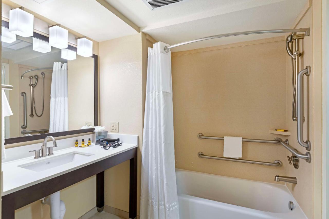 | Best Western Plus Thornburg Inn & Suites