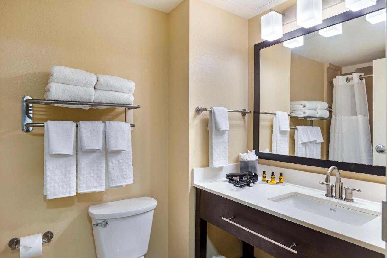  | Best Western Plus Thornburg Inn & Suites