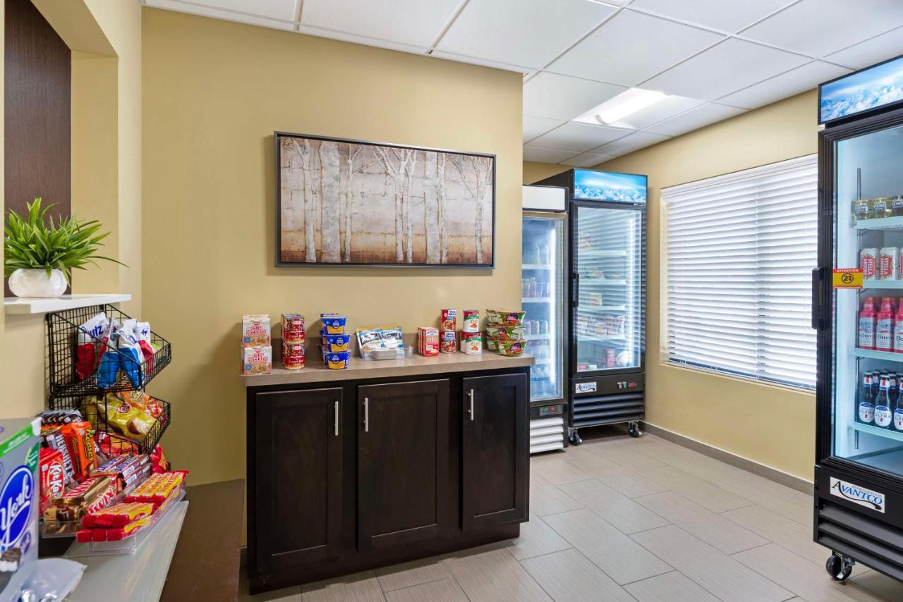 | Best Western Plus Thornburg Inn & Suites
