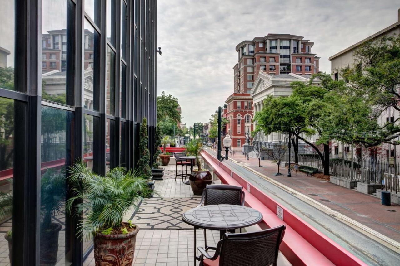 | Blake Hotel New Orleans, BW Signature Collection