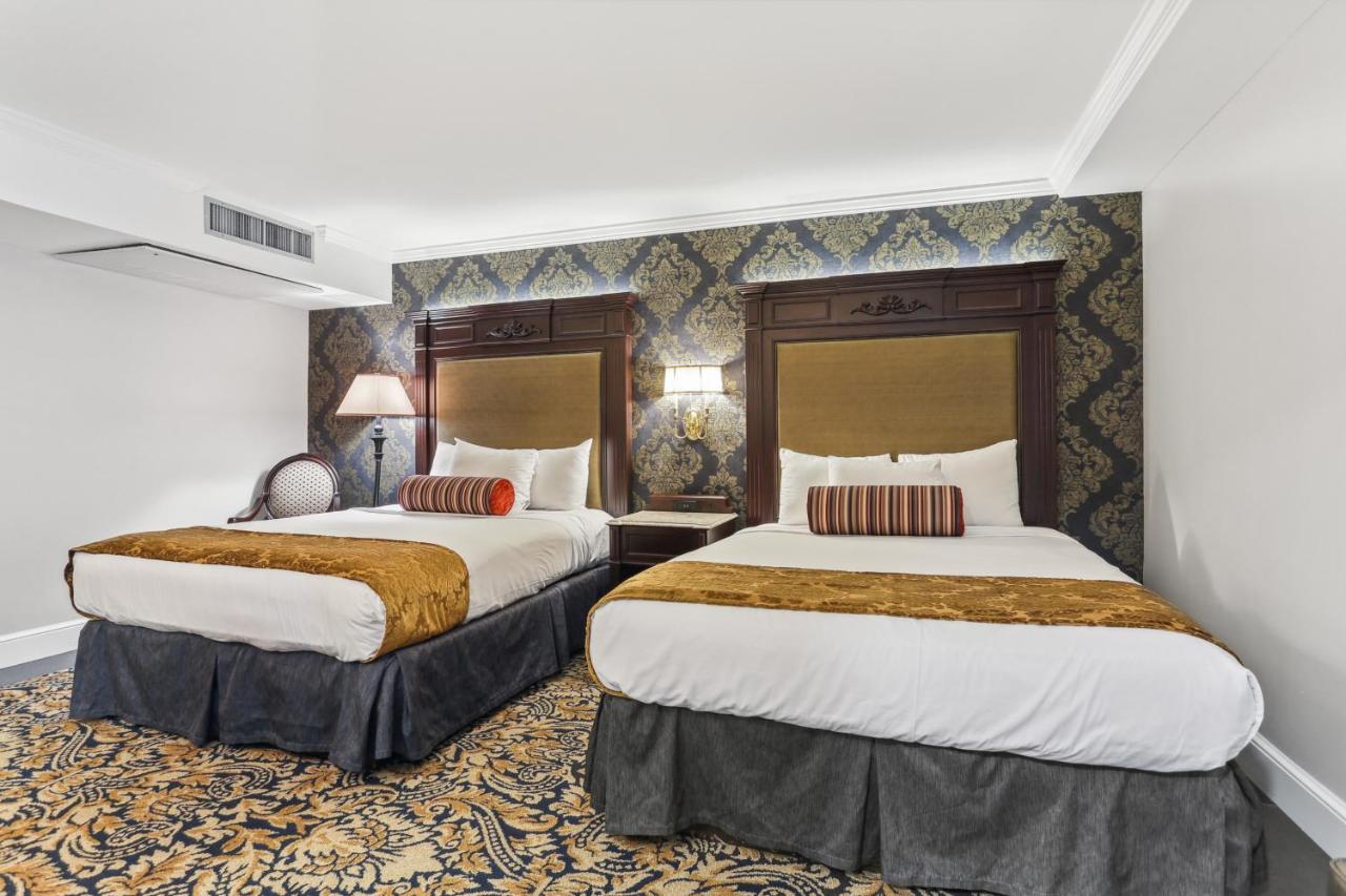 Deluxe Double or Twin Room at Place d'Armes Hotel