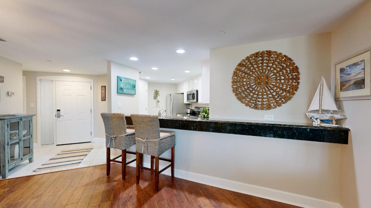  | 210 Windsor Place