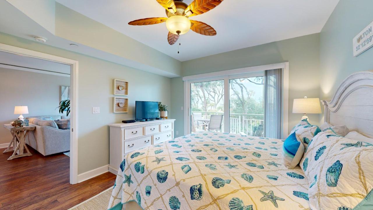  | 210 Windsor Place