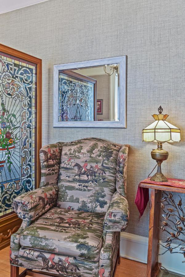 | The Foxglove Inn