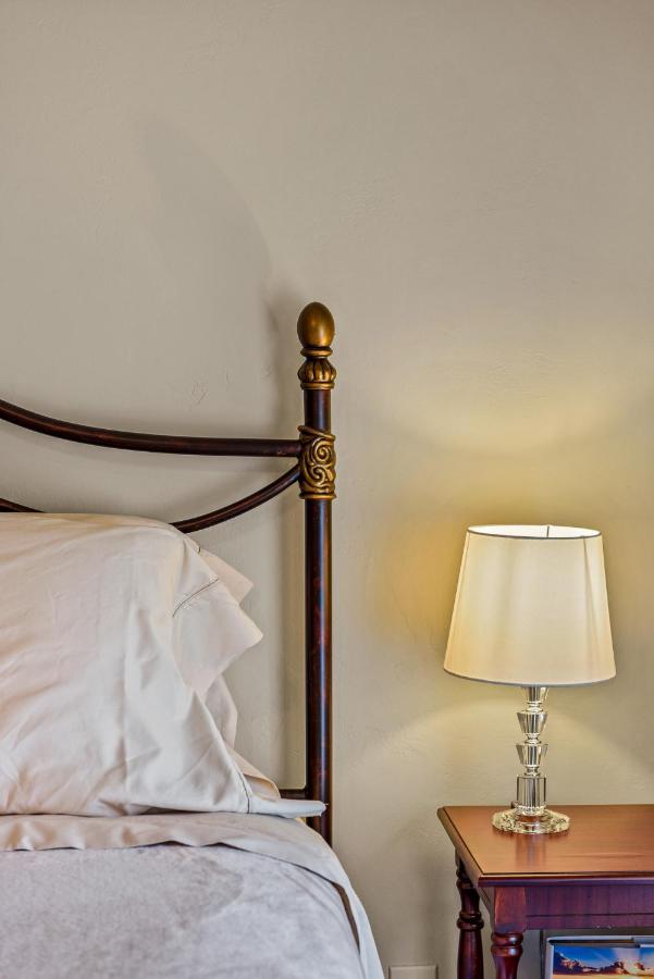 | The Foxglove Inn