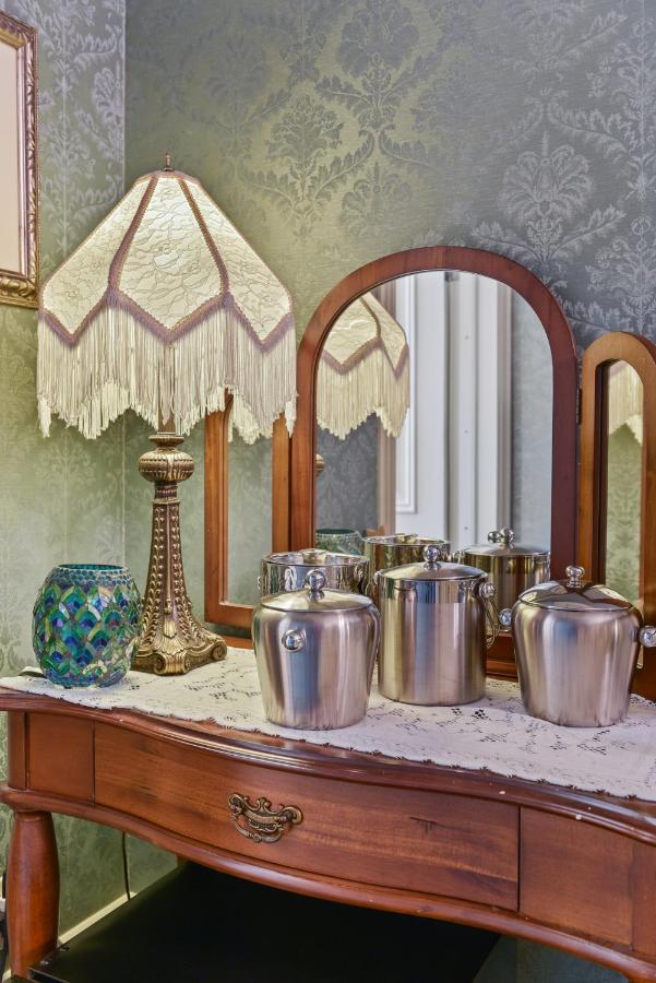 | The Foxglove Inn