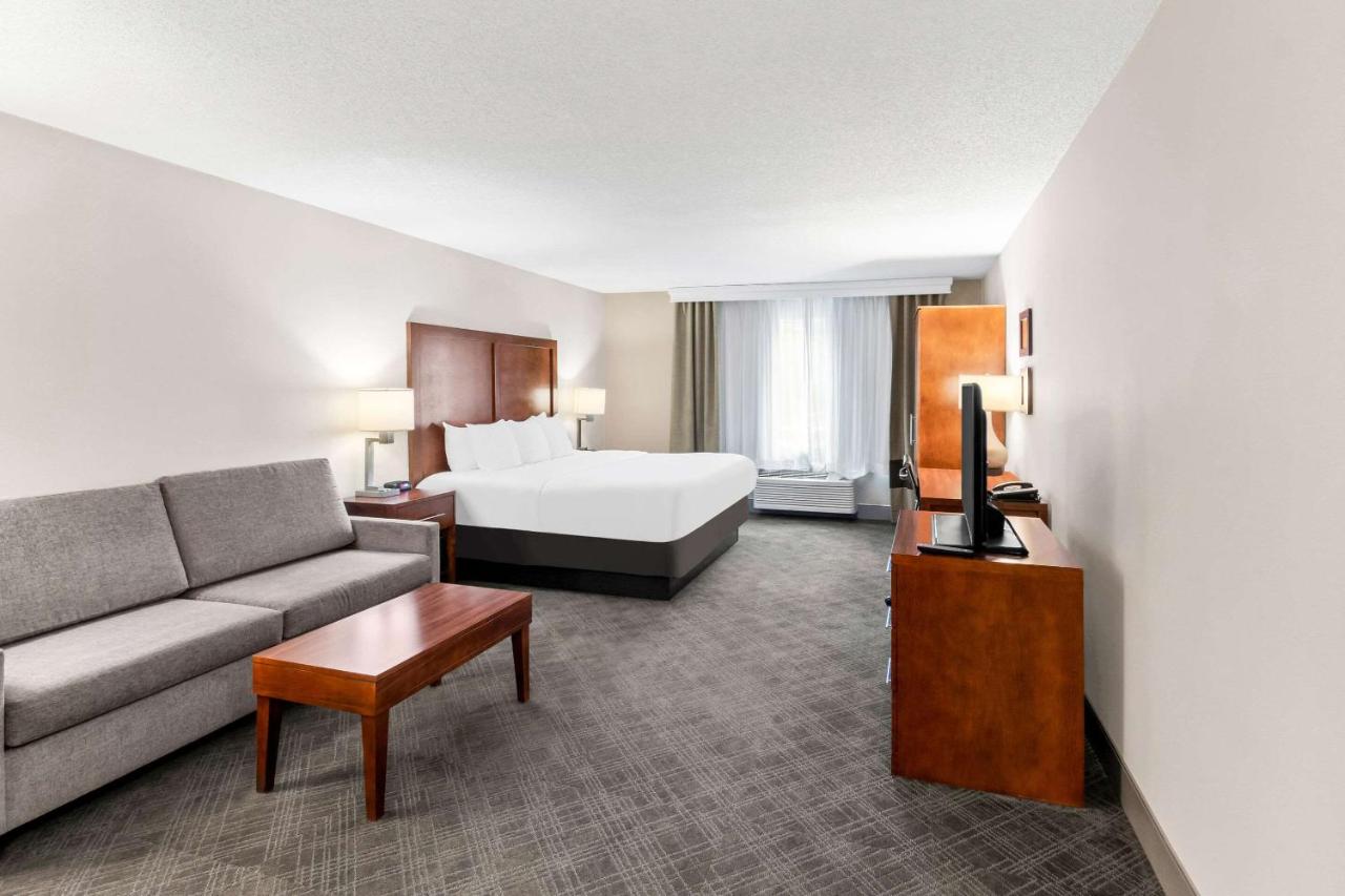 King Suite at Comfort Inn Duluth West