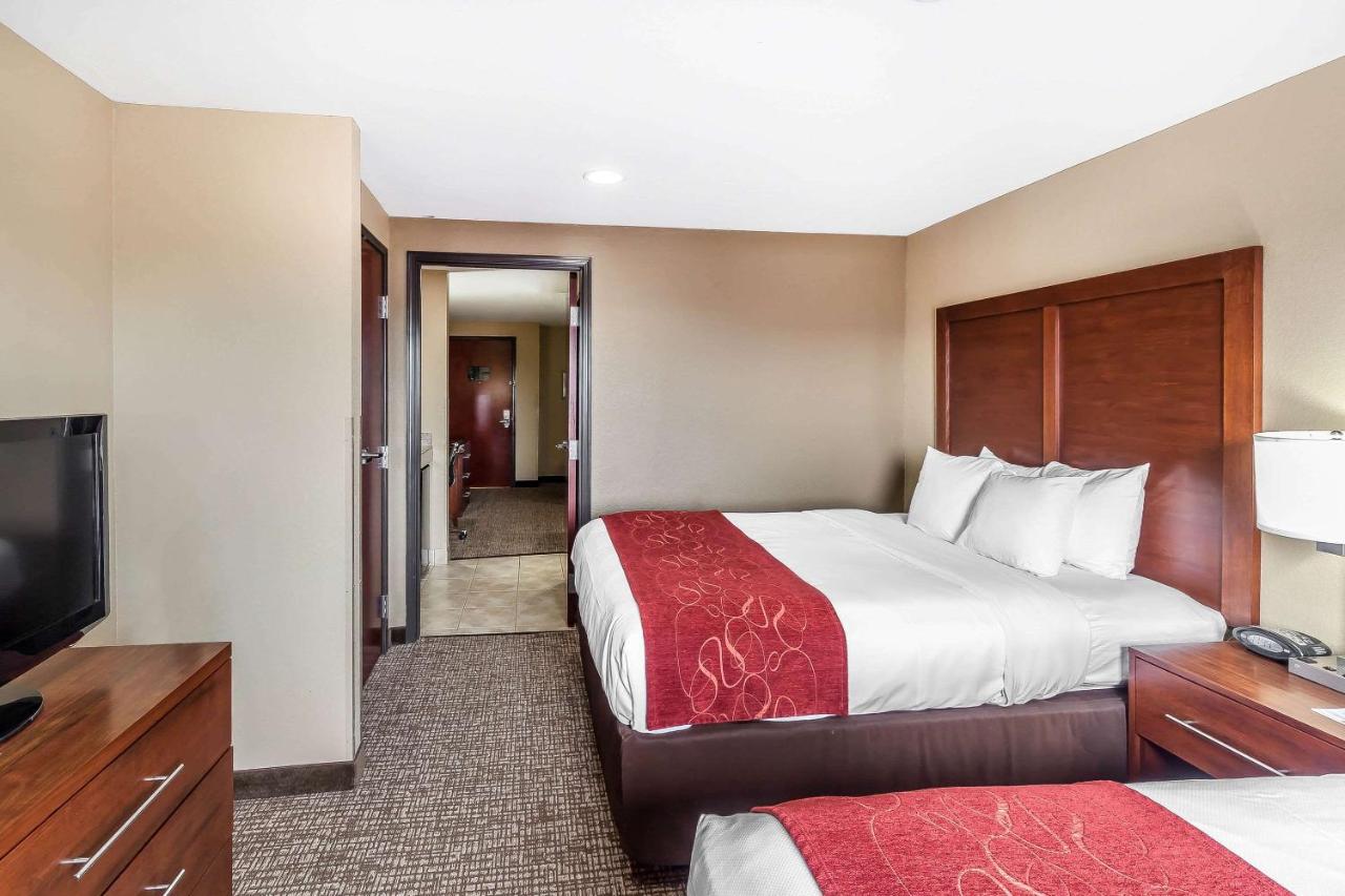 Queen Suite with Two Queen Beds at Comfort Suites Yukon - SW Oklahoma City